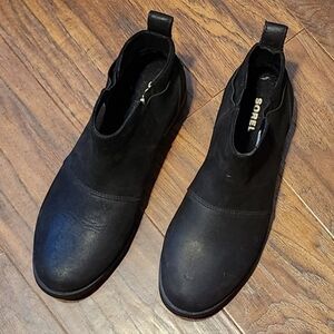 Sorel Black Chelsea Ankle Boots with Slip-On Tabs